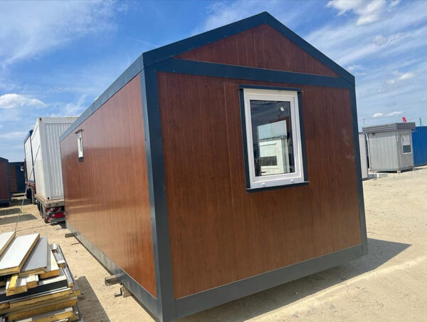 Conteneur de construction modèle de 21m²