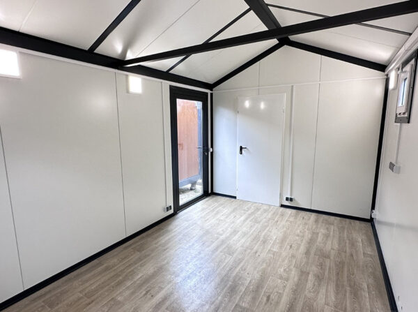 Conteneur de construction modèle de 21m²