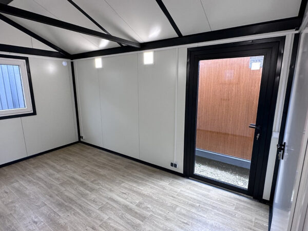 Conteneur de construction modèle de 21m²