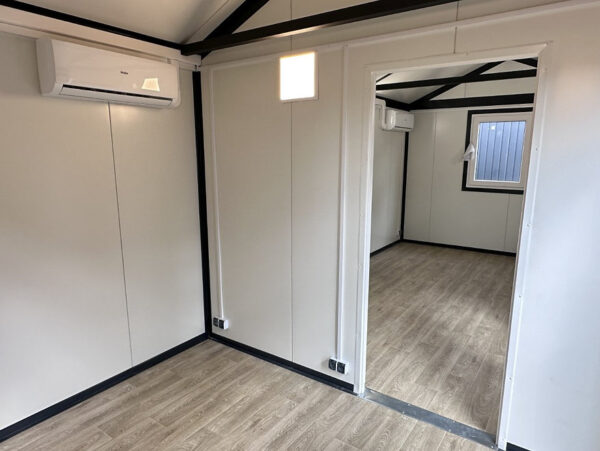 Conteneur de construction modèle de 21m²