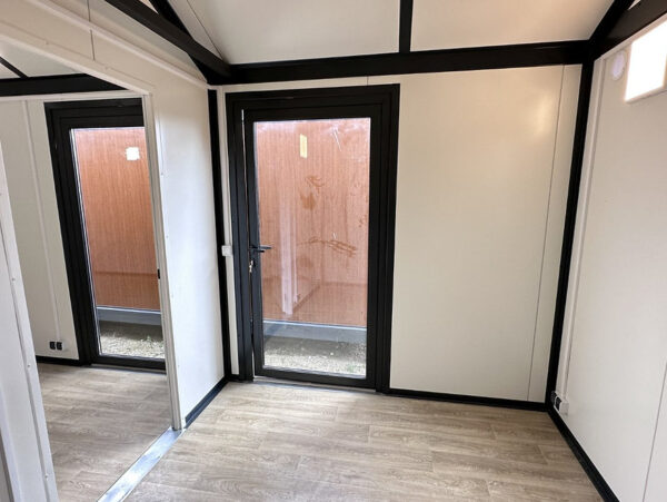 Conteneur de construction modèle de 21m²