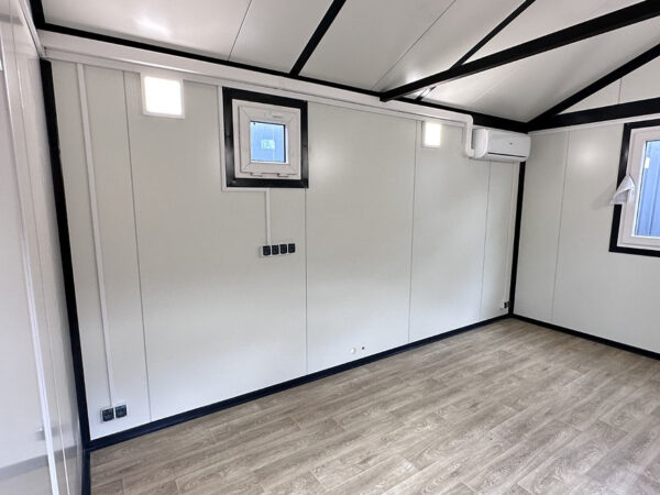 Conteneur de construction modèle de 21m²