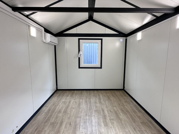 Conteneur de construction modèle de 21m²