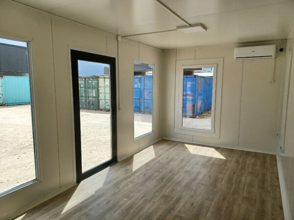 Conteneur Pavillon Commercial 3×6 Open Space avec Air Conditionné