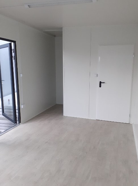 Conteneur bureau 21 m2 avec WC + kitchenette