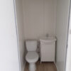 Conteneur de bureau commercial 18 m2 avec toilettes