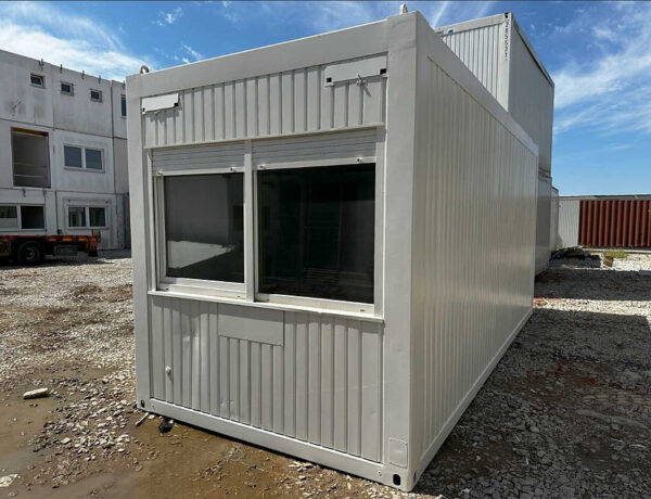 Conteneur de Bureau 2,5×6 Surface totale 14,79 m²