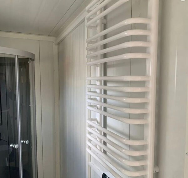 Conteneur 6x3 mètres Modèle Berlin avec Sanitaires