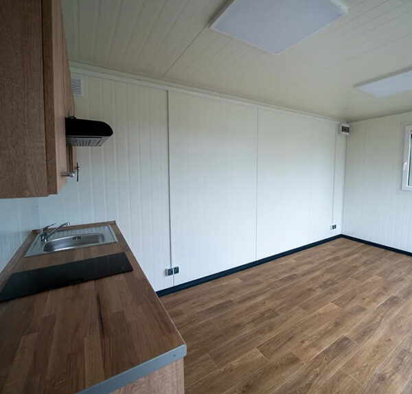 Conteneur 6x3 mètres Modèle Berlin avec Sanitaires