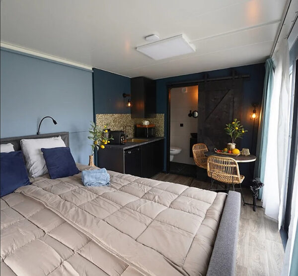 Conteneur 6x3 mètres Modèle Milan avec Toilettes et Cuisine