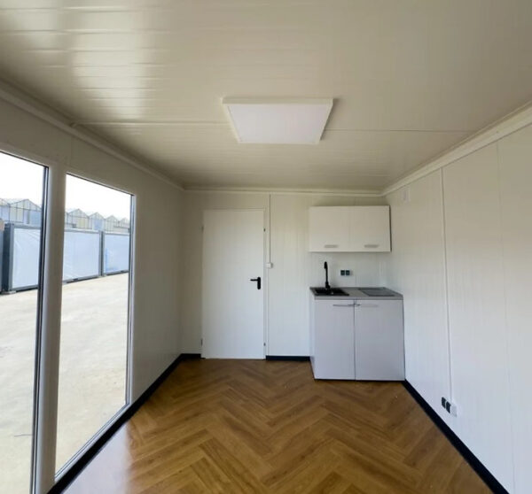 Conteneur 6x3 mètres Modèle Milan avec Toilettes et Cuisine