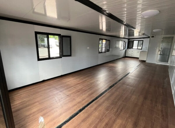 Tiny House / chalet de luxe dépliable et équipé / Unité de vie mobile XXL